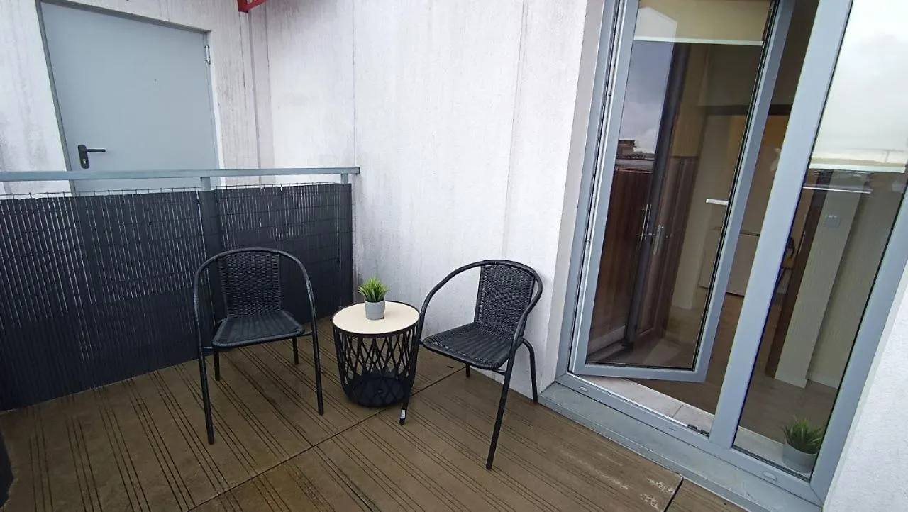 Apartament Cichy Apartament Z Klimatyzacja I Tarasem Warszawa Polska