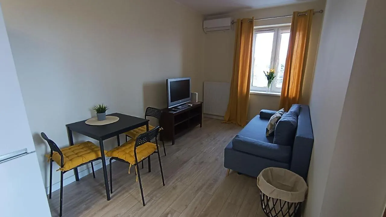 Apartament Cichy Apartament Z Klimatyzacja I Tarasem Warszawa